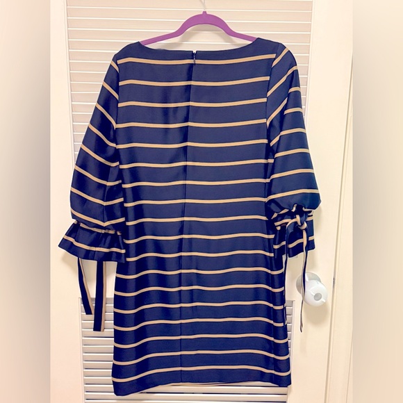 Banana Republic Navy Dress with Gold Stripes Sz 4 - Picture 2 of 4